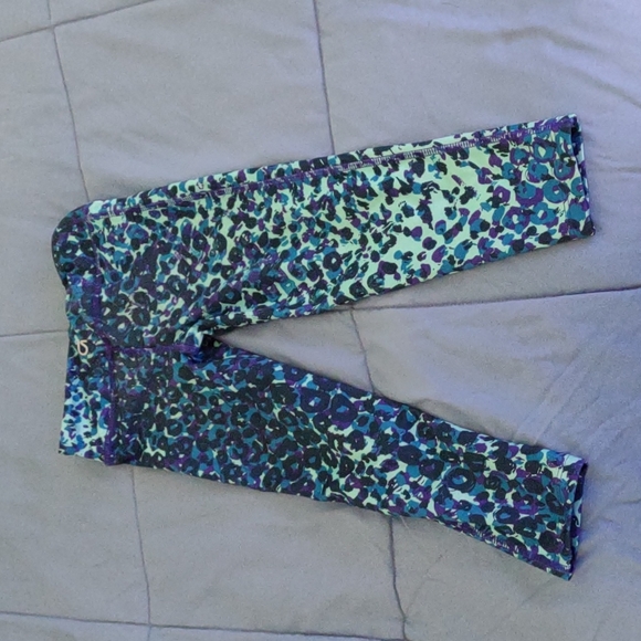 Girls Gap Leggings. Size 4-5. EUC - Picture 3 of 3